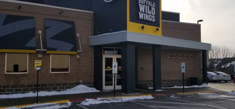 Buffalo Wild Wings Grill & Bar