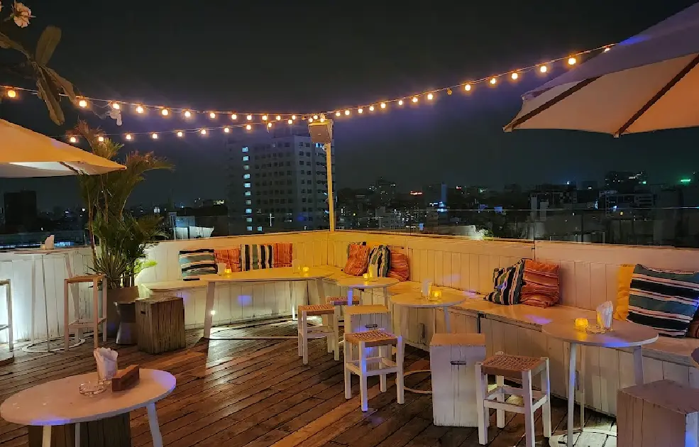Banana Mama Rooftop Bar & Kitchen Saigon