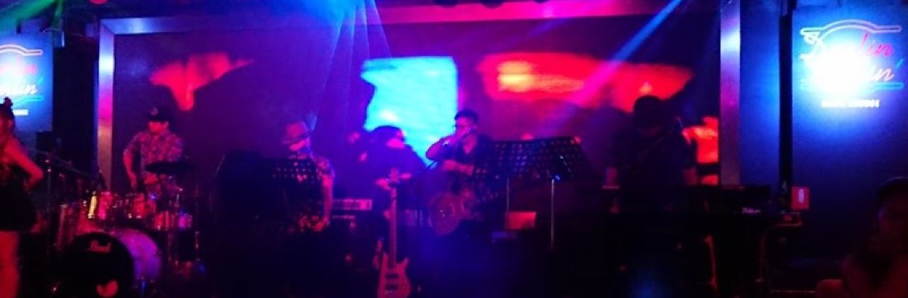 Darlin' Darlin' Music Lounge