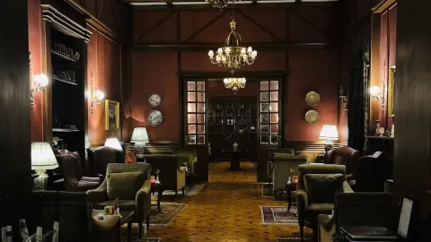 Royal Bar in Luxor