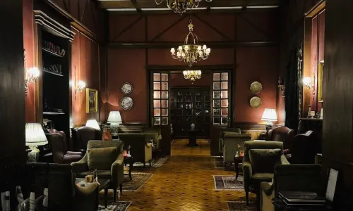 Royal Bar