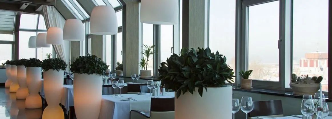 Restaurants for Views & Experiences