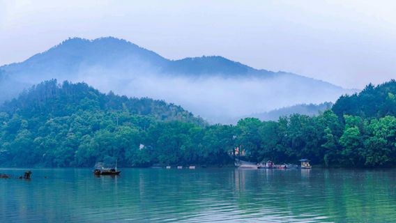 Ancient Weir Home of Painting