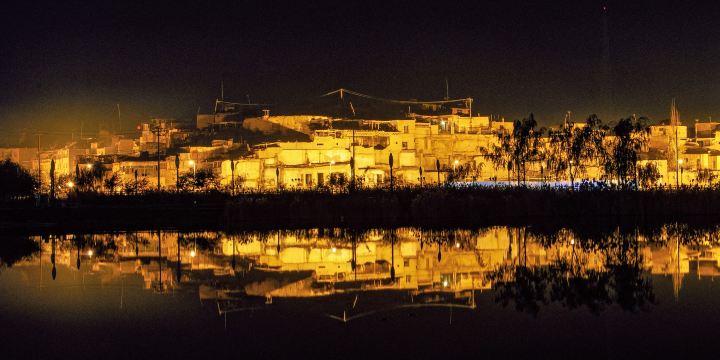 Terrace Folk Residence