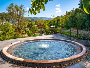 텅충 동산 온천 마을