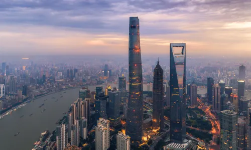 Skyline Viewing from High Points in Shanghai