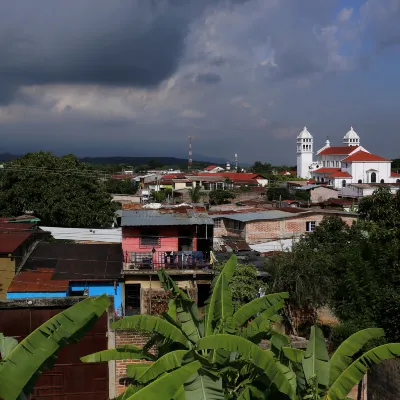 โรงแรมใกล้Praça Sérgio Carneiro