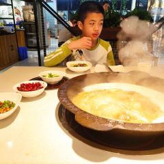 燚烧烤石锅鱼(老街店) 여행 사진