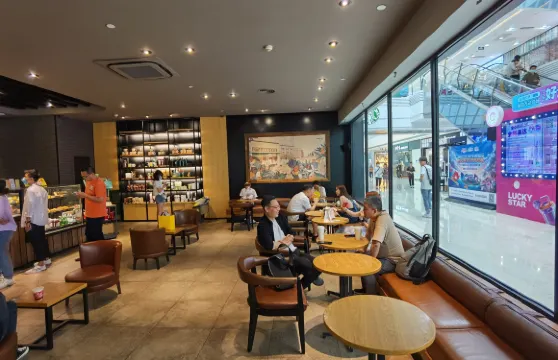 星巴克（襄陽萬達廣場店）