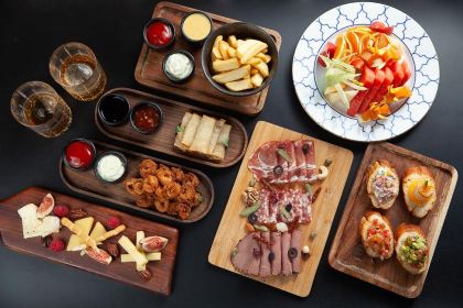 上海陆家嘴禧玥酒店·沫八