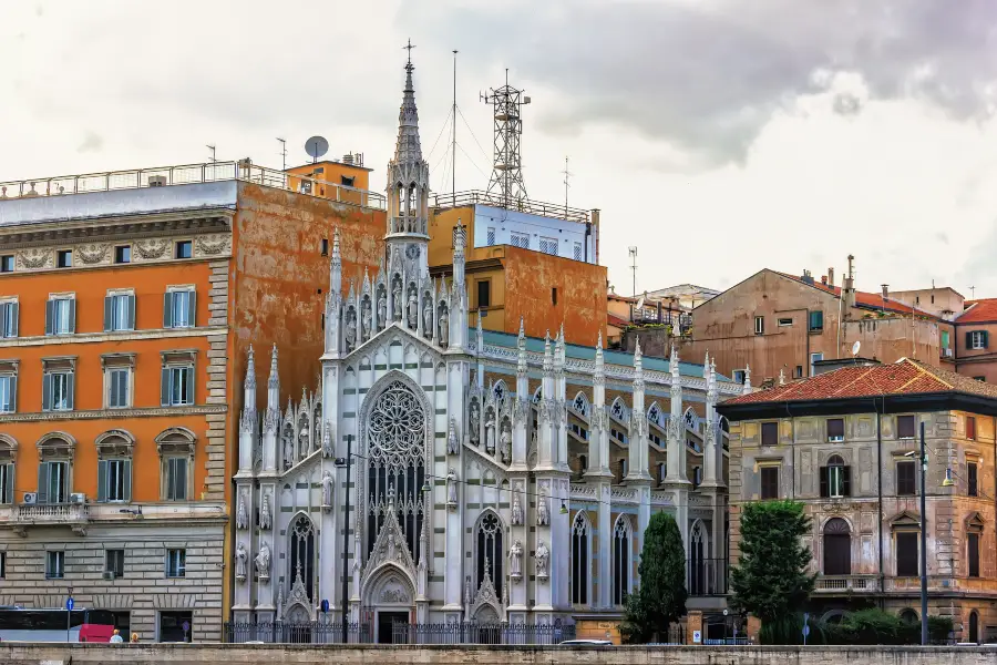 Chiesa Sacro Cuore di Gesu in Prati