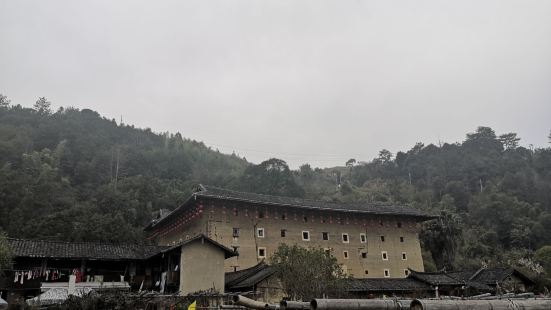 和貴樓又稱山腳樓，位於南靖縣梅林鎮璞山村，跟南靖縣城53千米