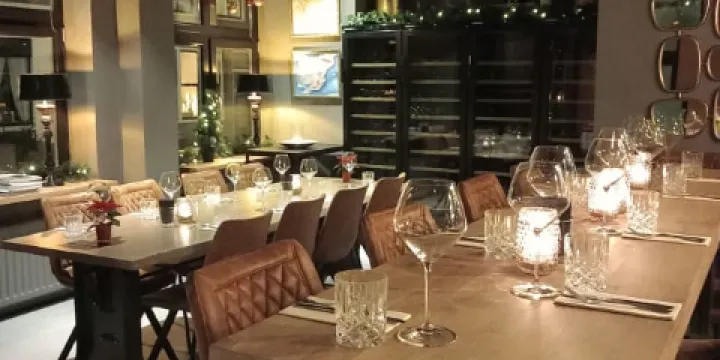 Tafelen bij Zeeuws Meisje