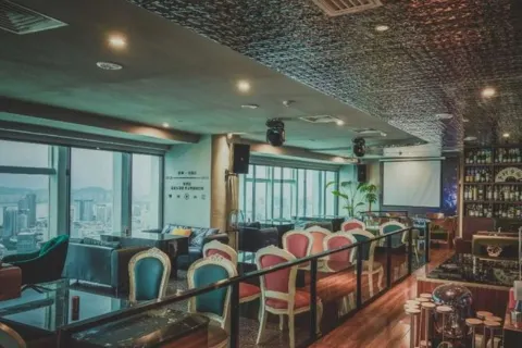 Top Lounge