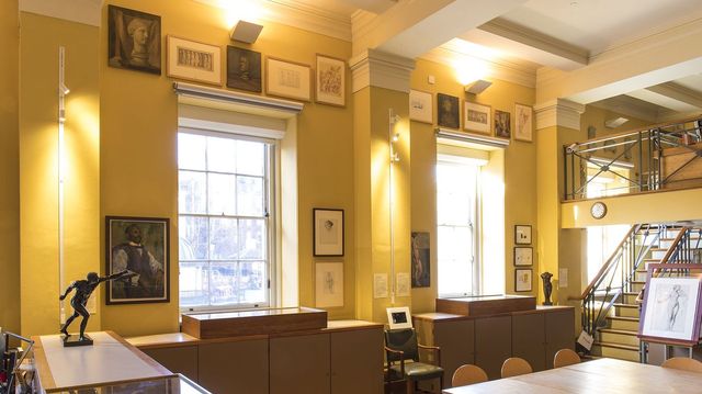 Not Just Words: Learning languages through art and objects | ロンドン