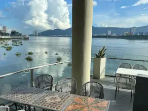 Top 10 Restaurants for Views & Experiences in Da Nang