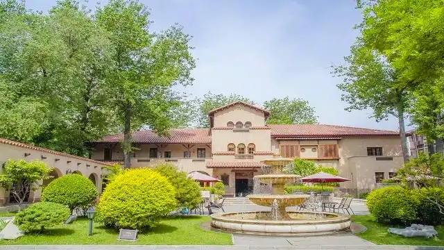 Hotel in zona Jing Garden