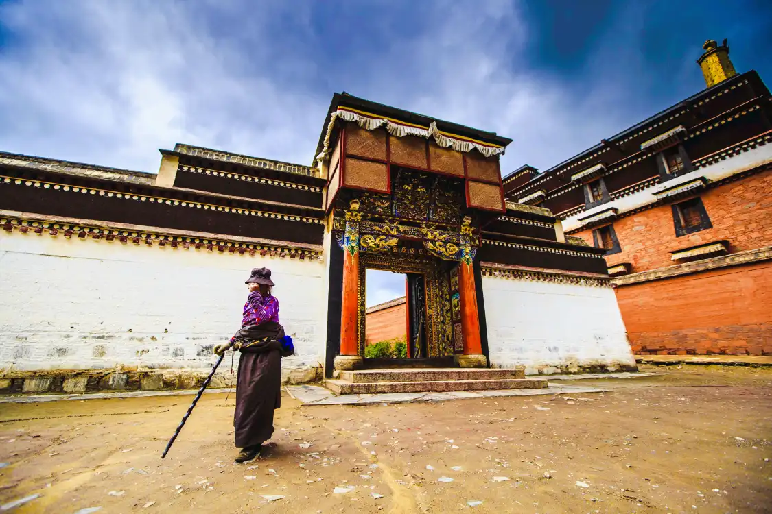 Hotels near Labrang Monastery