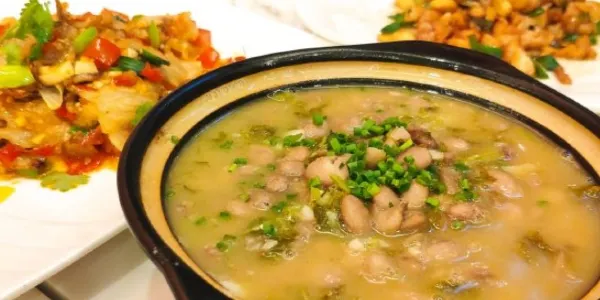 관링의 인기 현지 풍미의 식당