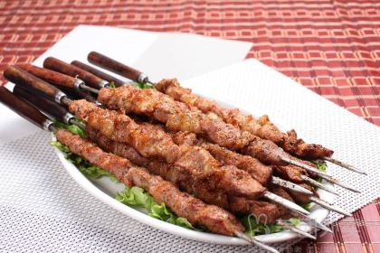 新大漠红柳烤肉餐厅