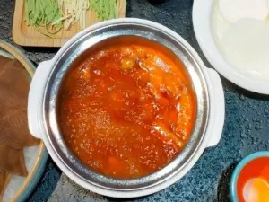 43°9 LAMB HOT POT