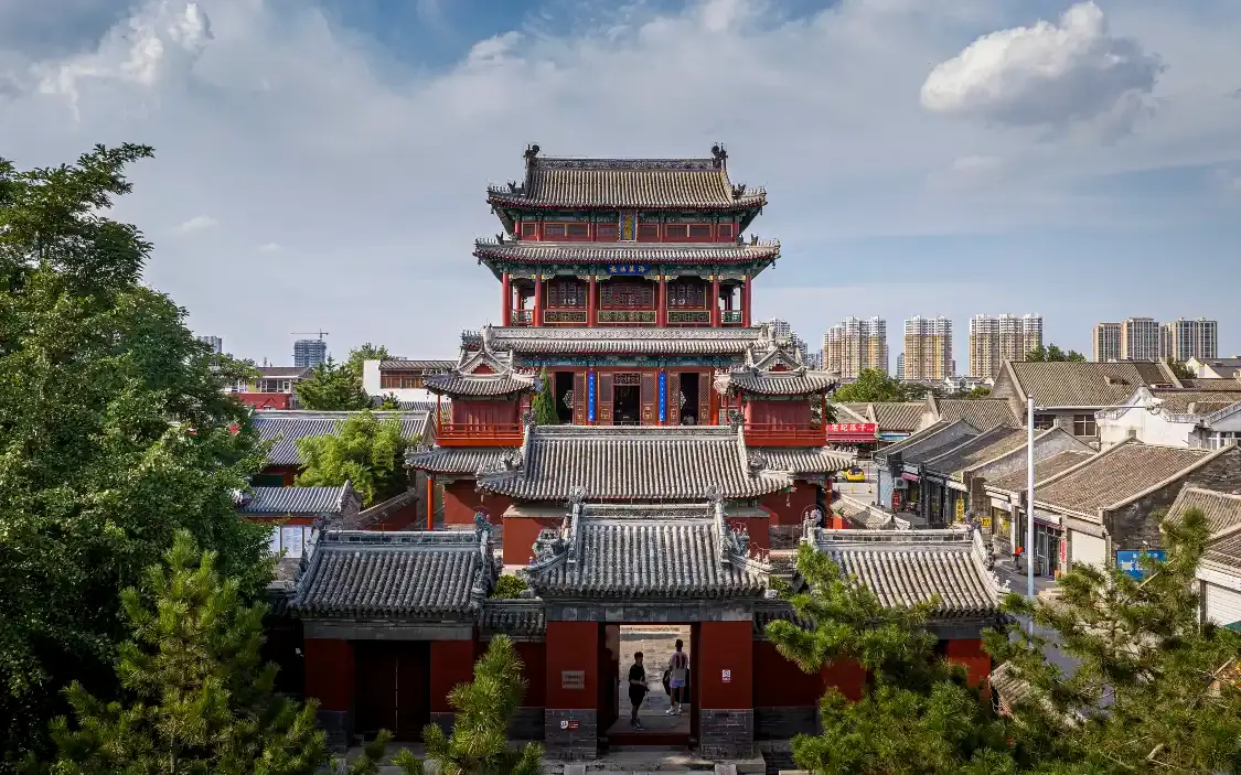 Hotels near Daci Pavilion