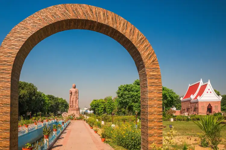 Hotels in Sikaria Urf Ram Nagar