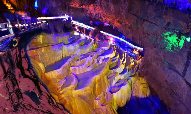 Yiliang Cave Exploration