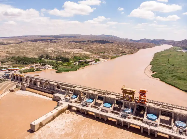 Hotels in Qingtongxia