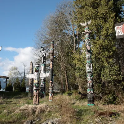 Quesnel Airport โรงแรมใกล้เคียง