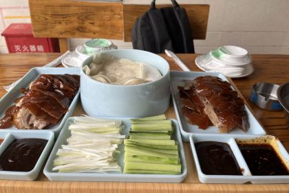 顶家家(东江店)