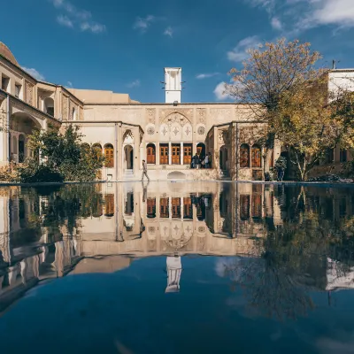 Vé máy bay Isfahan đi Sân bay quốc tế Đà Nẵng