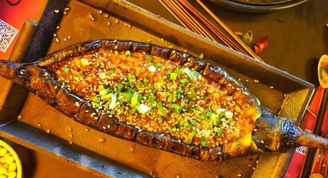 鱼探花烤鱼烧烤酒肆(总店)