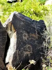 垂吉爾塔格山岩畫