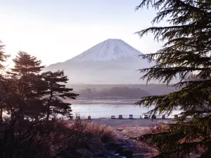 精進湖