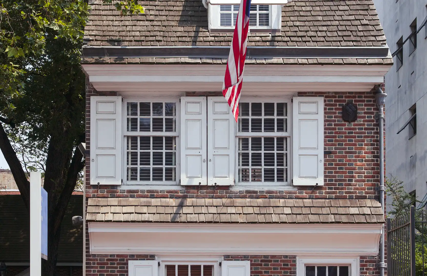 Hotels near Betsy Ross House