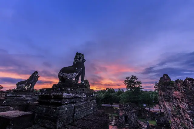 Sunrise Sightseeing in Siem Reap