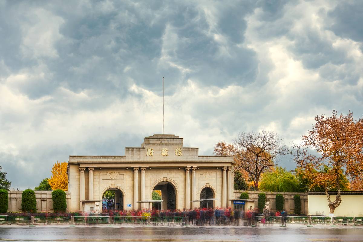 5. Uncover the Historical Importance of the Presidential Palace