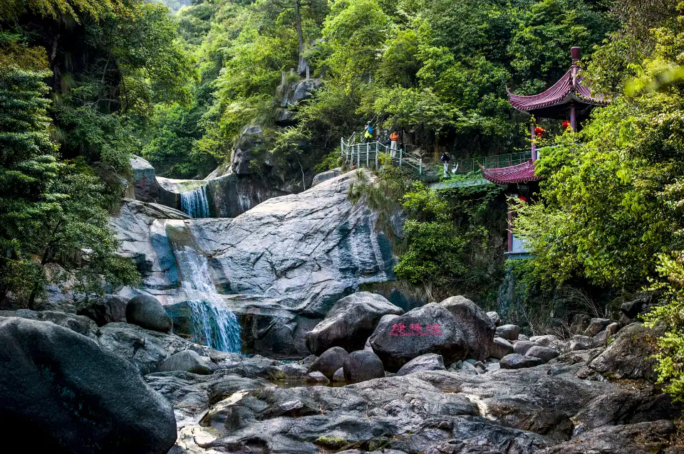 3_Emerald Valley