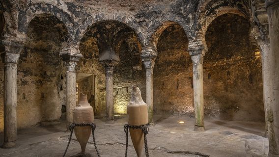 Banys Arabs (Arab Baths)