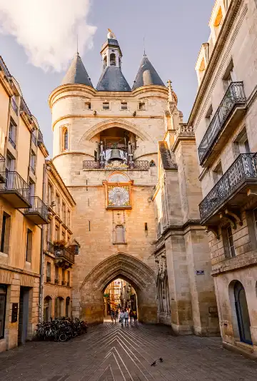 Hotels near Grosse Cloche