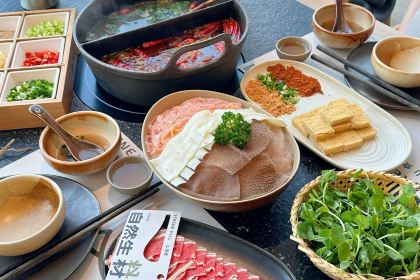 山緩緩火鍋（無錫直營店）