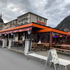 Hooters User Photo