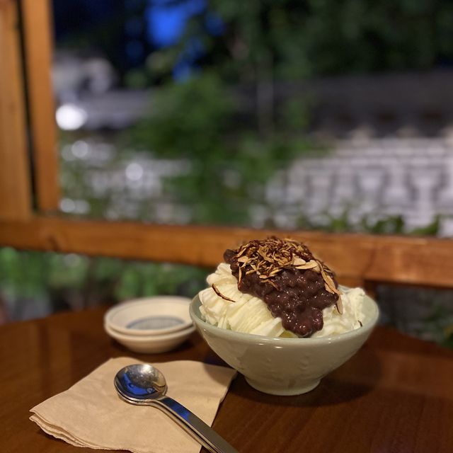 삼청동 한옥 카페, 자작나무 이야기