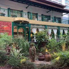 Queen·Cheuk Yuet User Photo