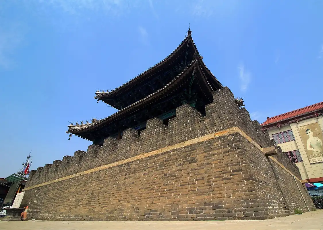 Hotels near Mingshuang Tower