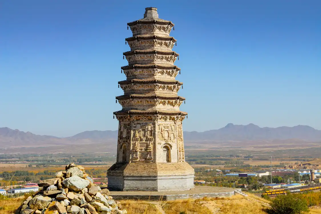 Hotels near Liaoshangjing Relic Site