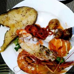 Hartz Chicken Buffet User Photo