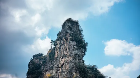 龍骨寨