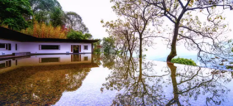Hotels in Gulin